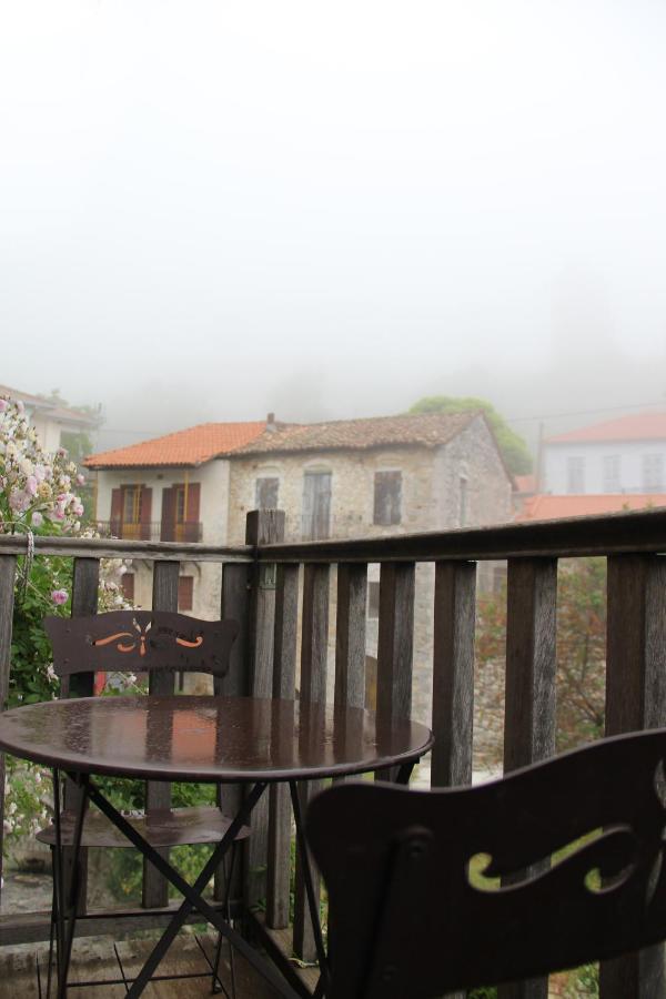 Tsarbou Guesthouse Stemnitsa Exterior foto